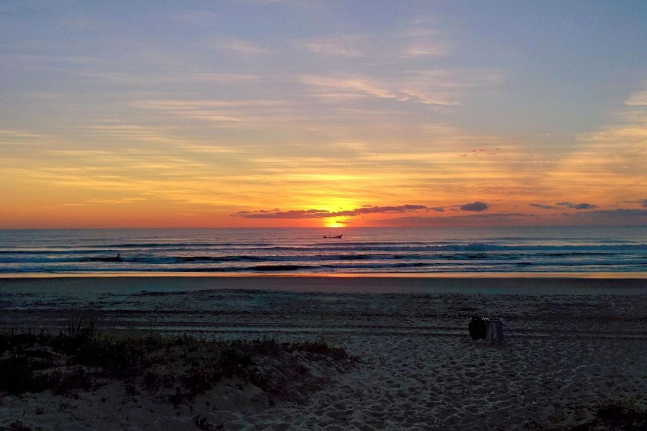 מטיניוס Tranquilidade A Alguns Passos Da Praia - Churrasqueira, Super Wi-Fi! מראה חיצוני תמונה